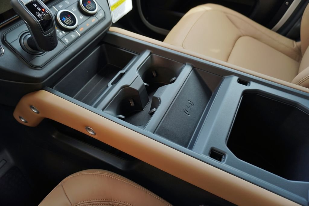 New 2026 Fuji White Land Rover X-Dynamic SE image 26