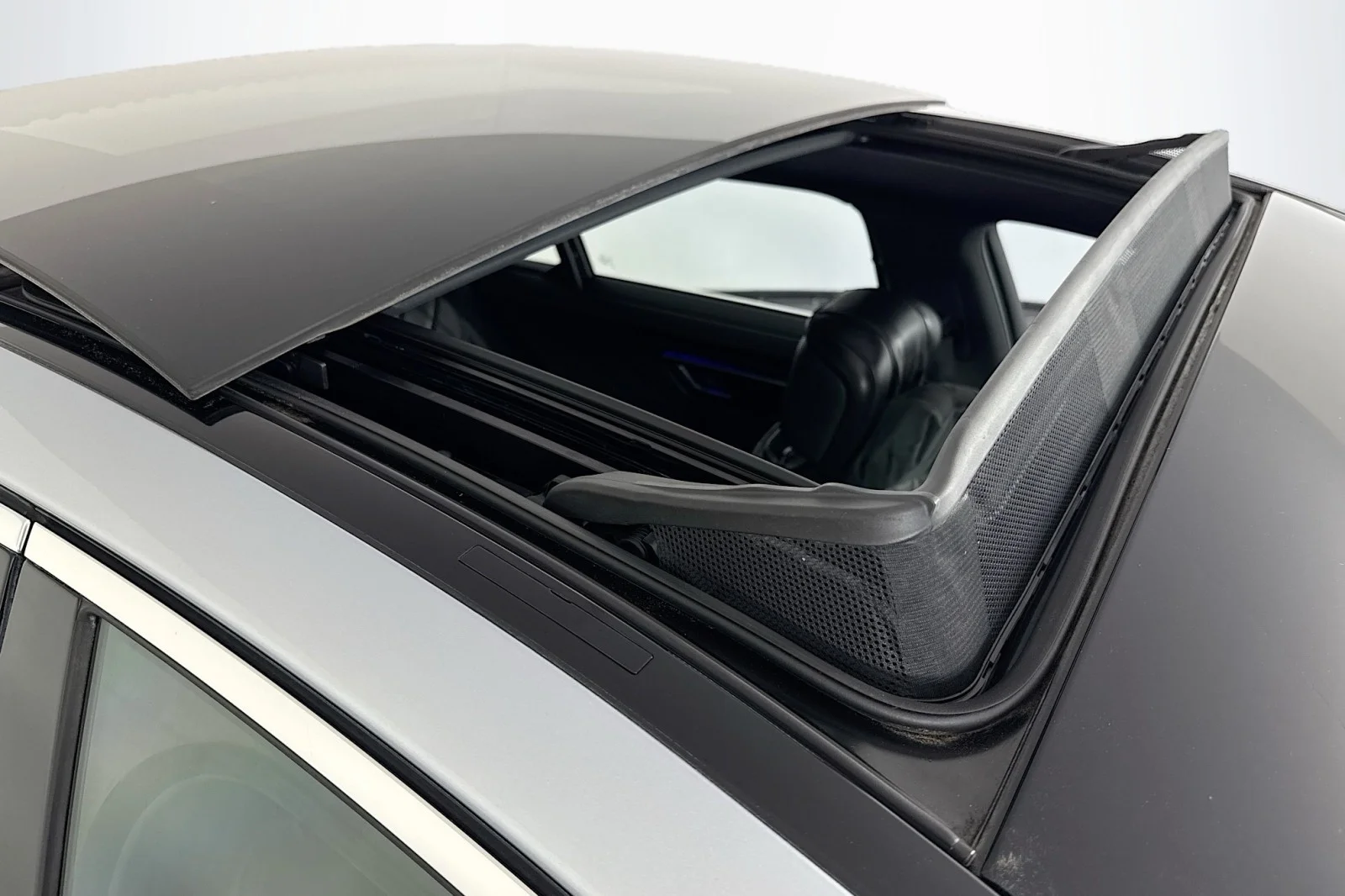 Certified Used 2023 Cirrus Silver Mercedes-Benz S 580 image 24