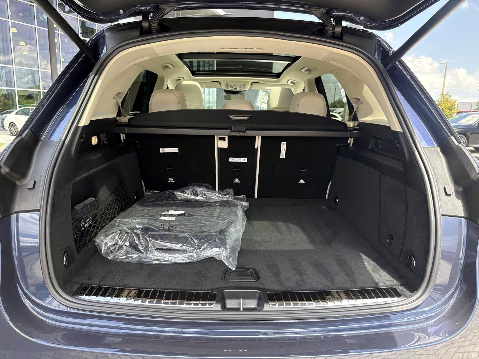 New 2026 Twilight Blue Metallic Mercedes-Benz 350 4MATIC® SUV image 10