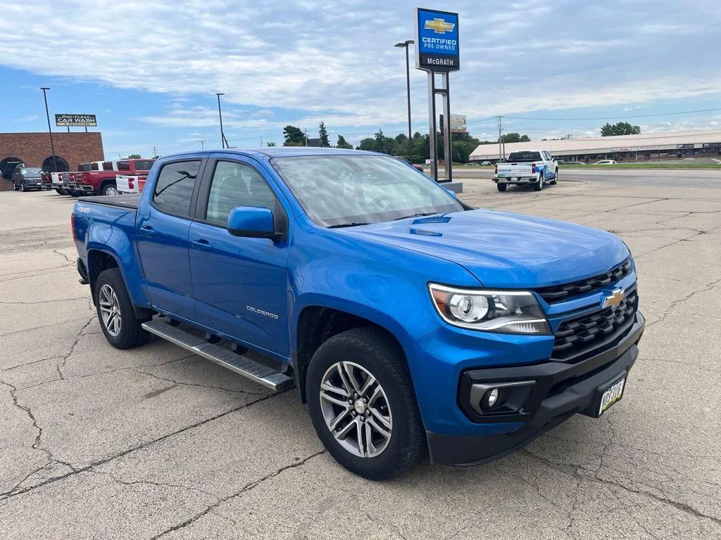 Used 2022 Blue Chevrolet LT image 8
