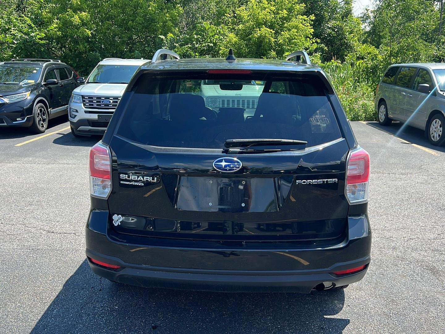 Used 2018 Crystal Black Silica Subaru Premium image 3