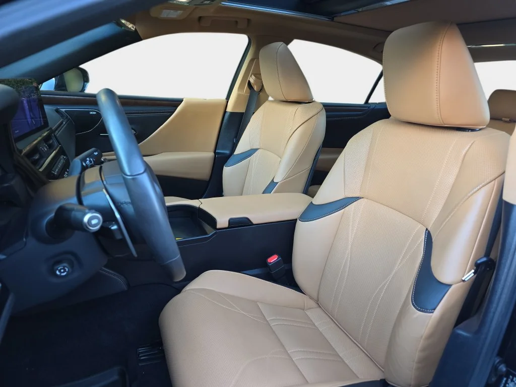 Used 2024 Black Lexus 350 Luxury image 18