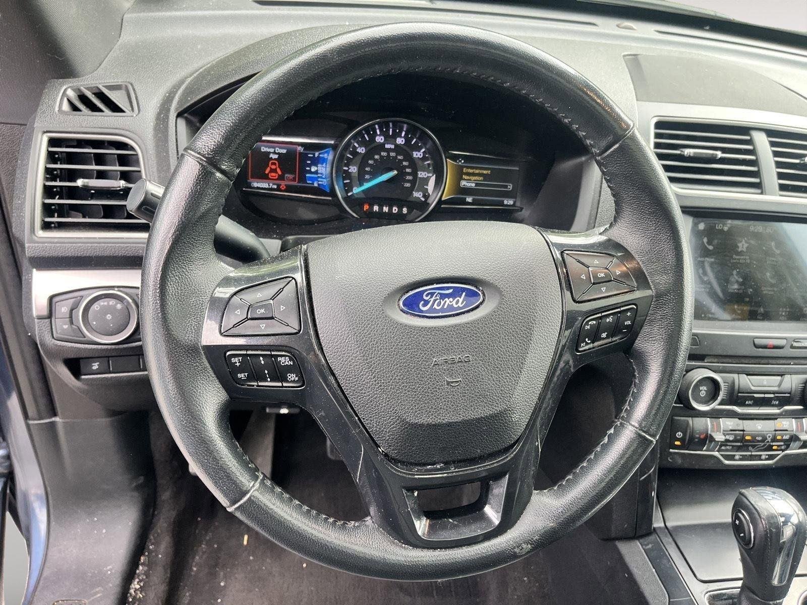 Used 2018 Blue Ford XLT image 45