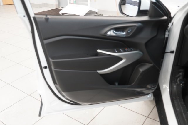 2026 Chevrolet Trax LS - Photo 6