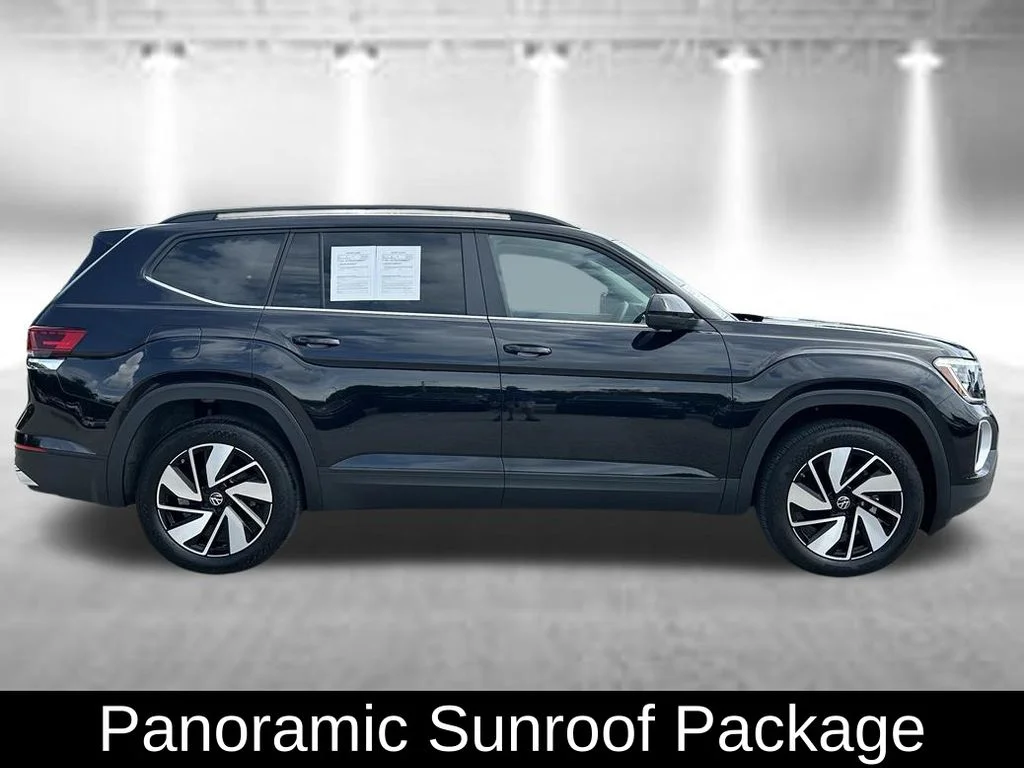 Used 2026 Deep Black Pearl Effect Volkswagen 2.0T SE w/Technology image 4