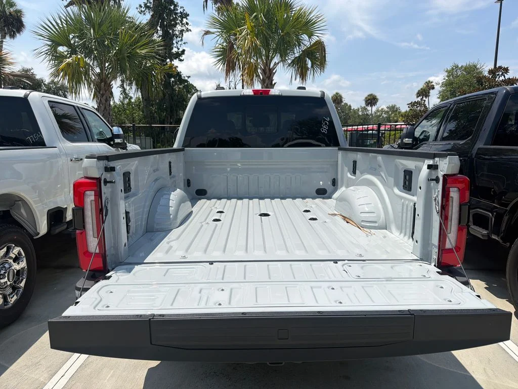 New 2026 White Ford Platinum image 30