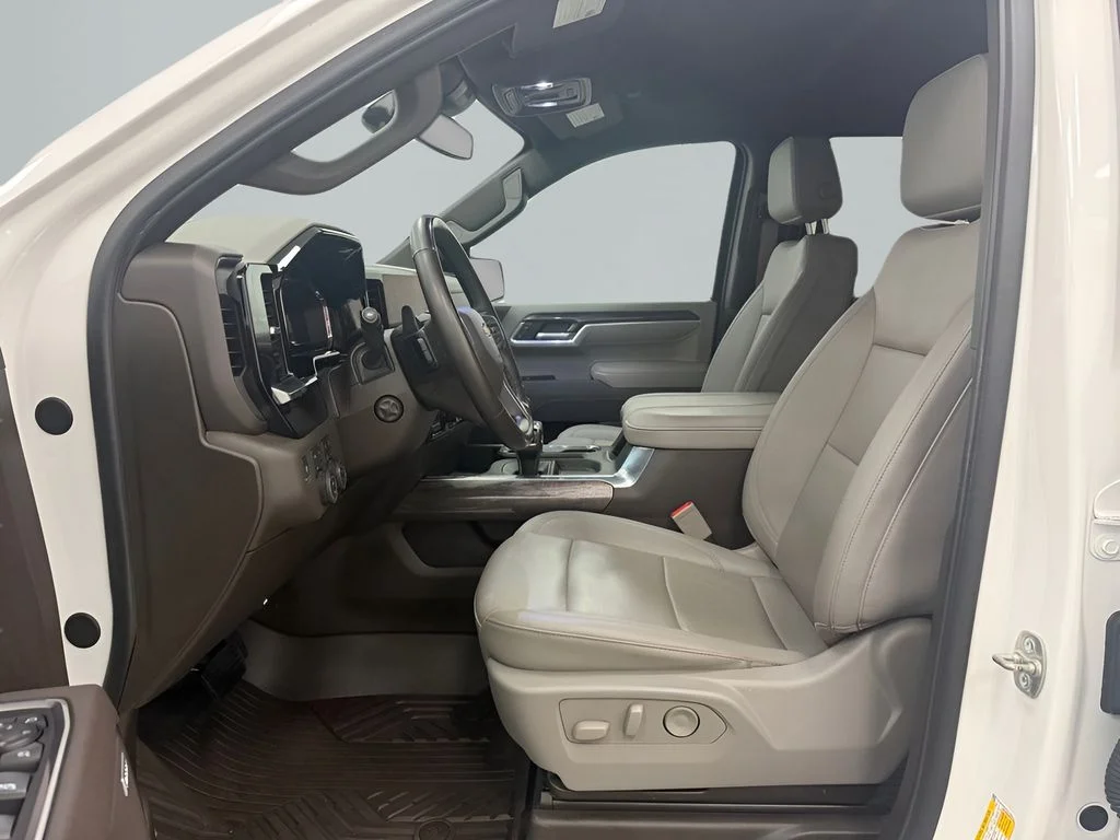 Used 2025 Beige Chevrolet LTZ image 10