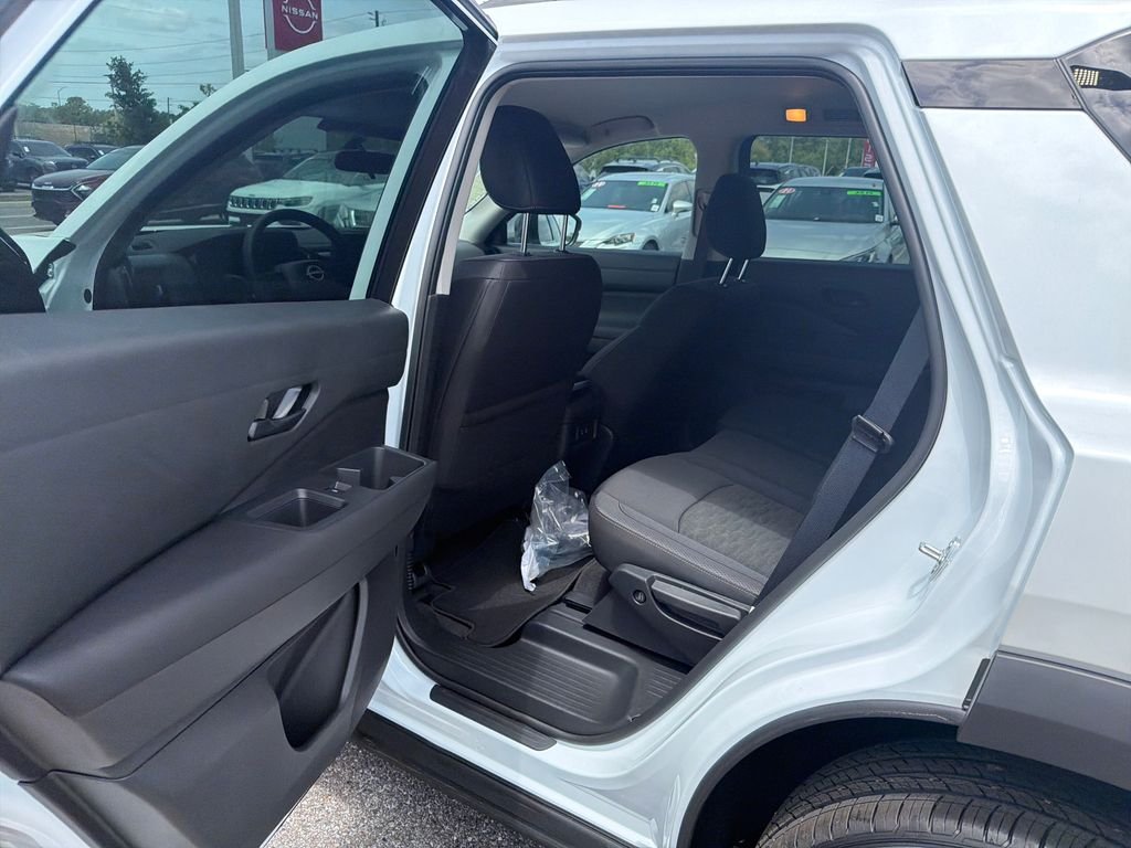 New 2026 Nissan Pathfinder SV 4D Sport Utility