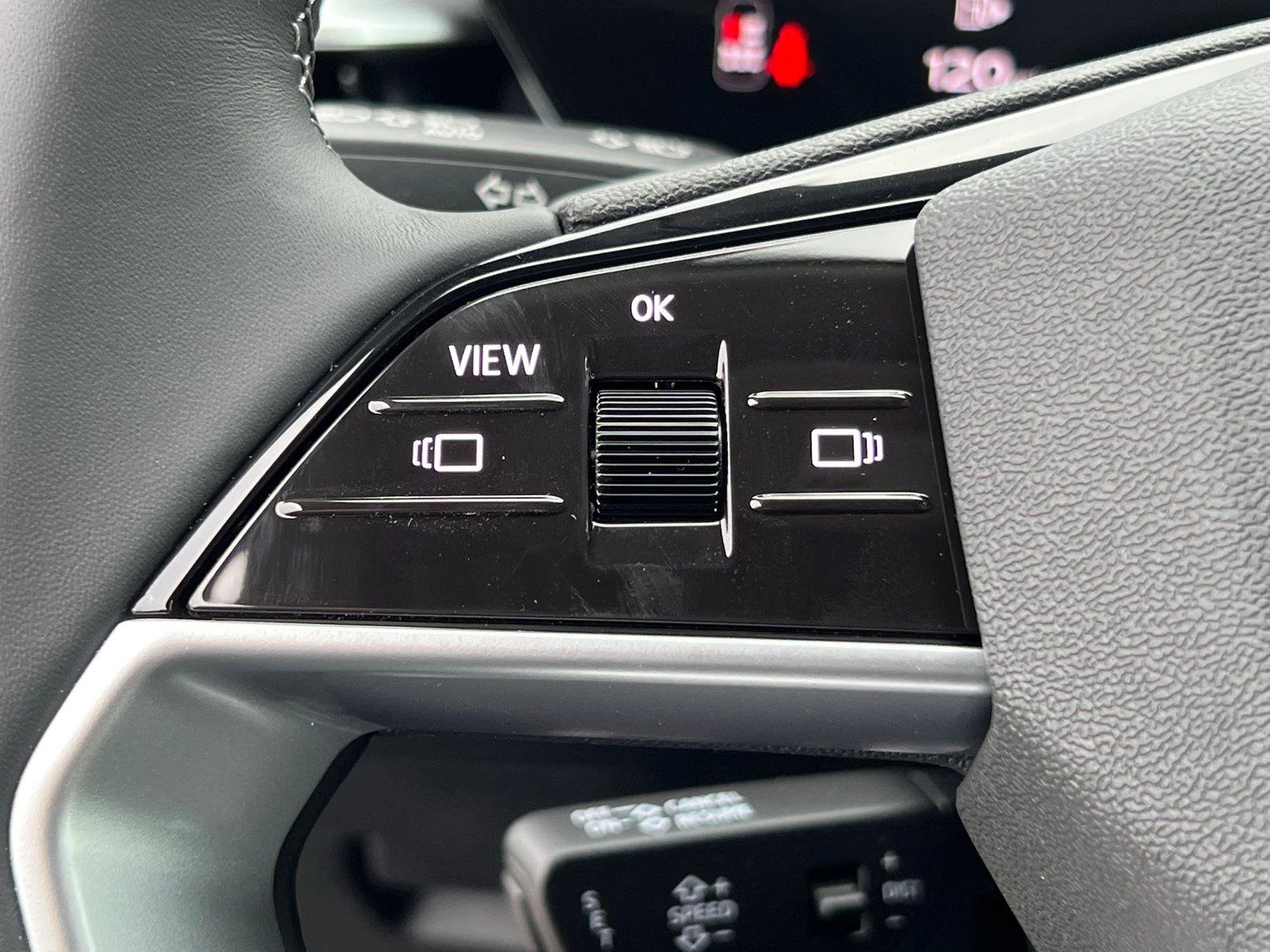 New 2026 Daytona Gray Metallic Audi Premium image 19