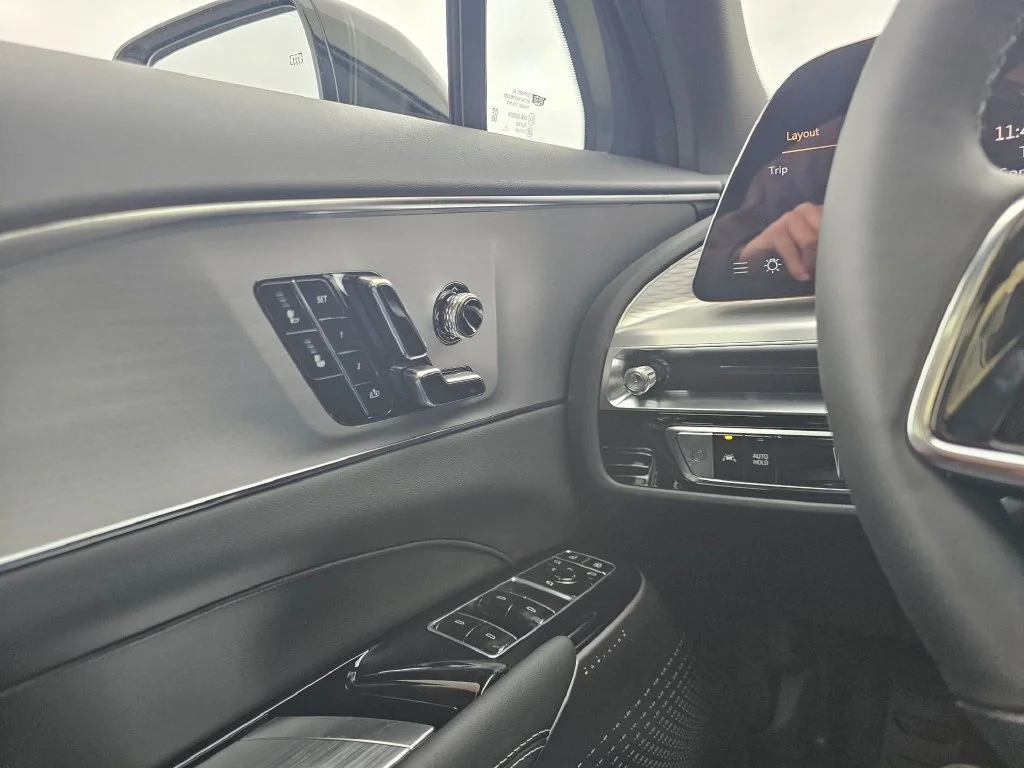 2027 Cadillac LYRIQ Sport - Photo 31