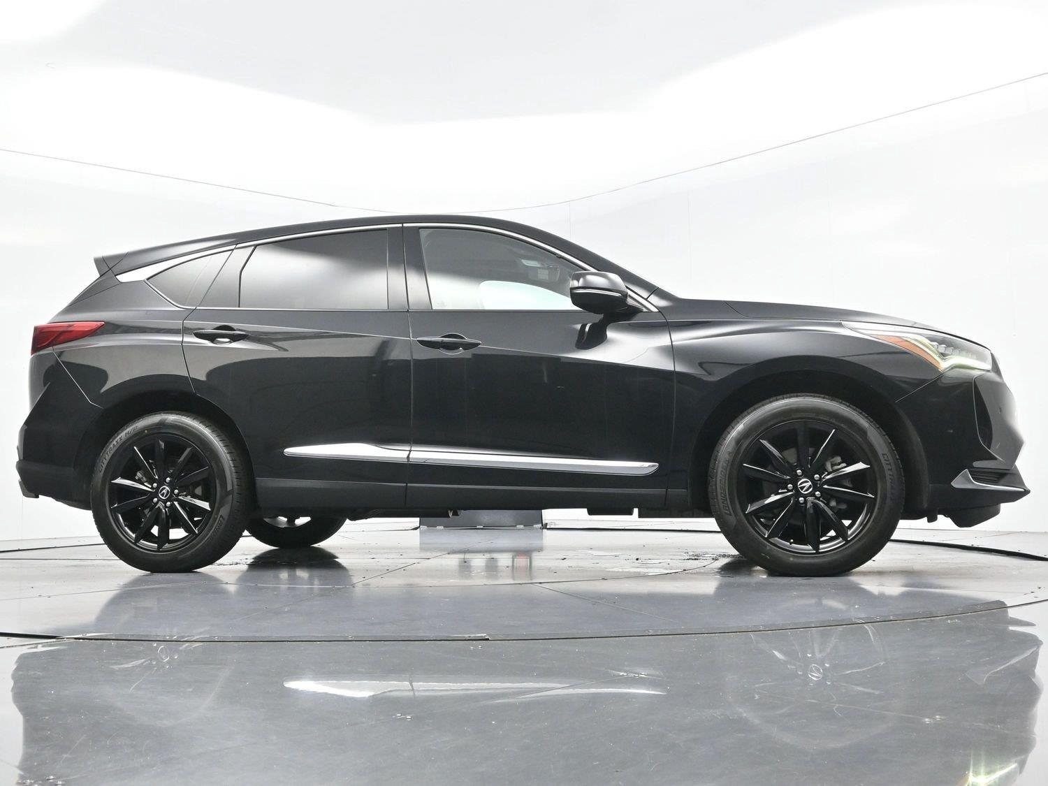Used 2024 Majestic Black Pearl Acura SH-AWD w/Tech image 44