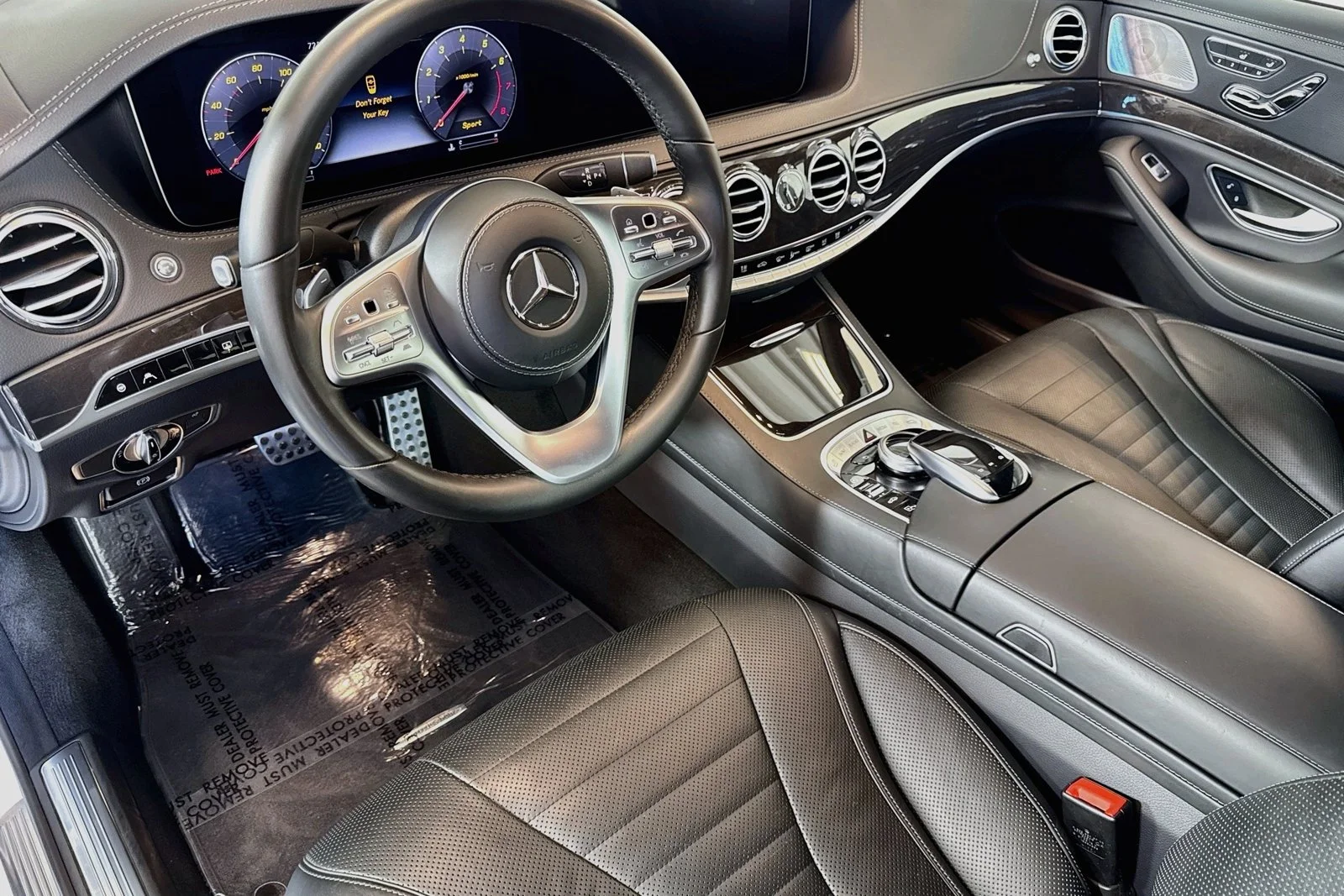 Used 2019 Designo Diamond White Mercedes-Benz S 560 image 9