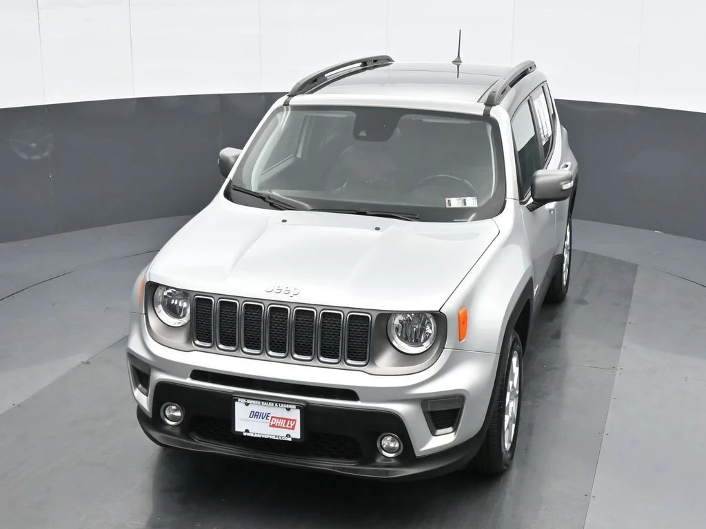 Used 2021 Silver Jeep Limited image 15