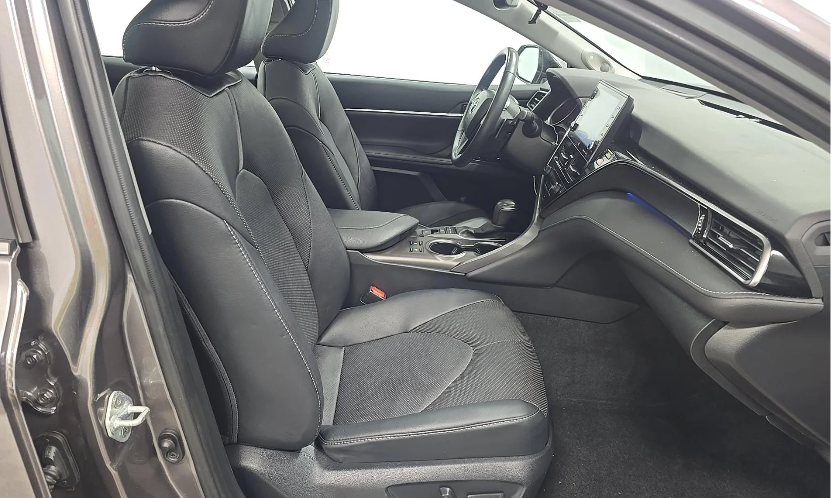 Used 2024 Predawn Gray Mica Toyota XSE V6 image 12