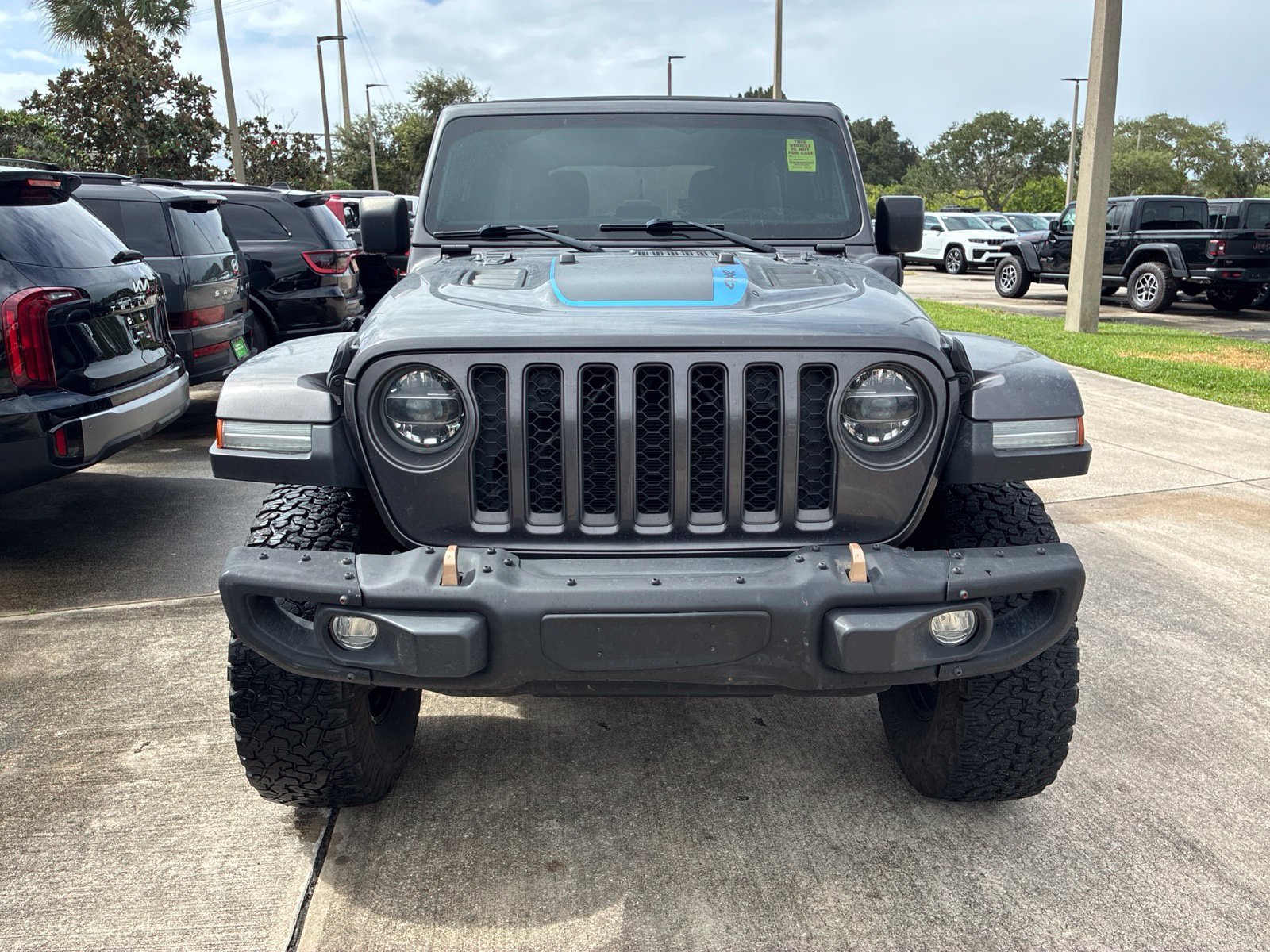 Used 2021 Gray Jeep Unlimited Rubicon 4xe image 8