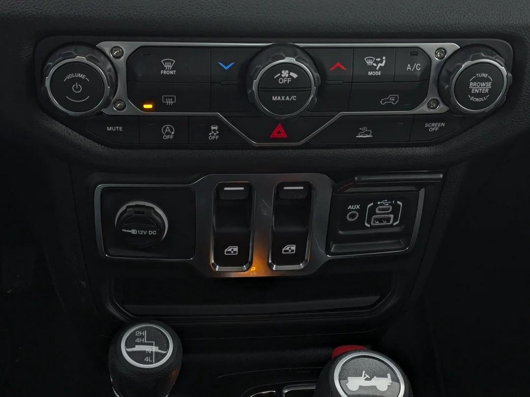 New 2026 Black Jeep Sport - - 4x4 - 2.0L Turbo Engine - 12.3 Uconnect 5 Display - Black Freedom Hardtop & More! image 20