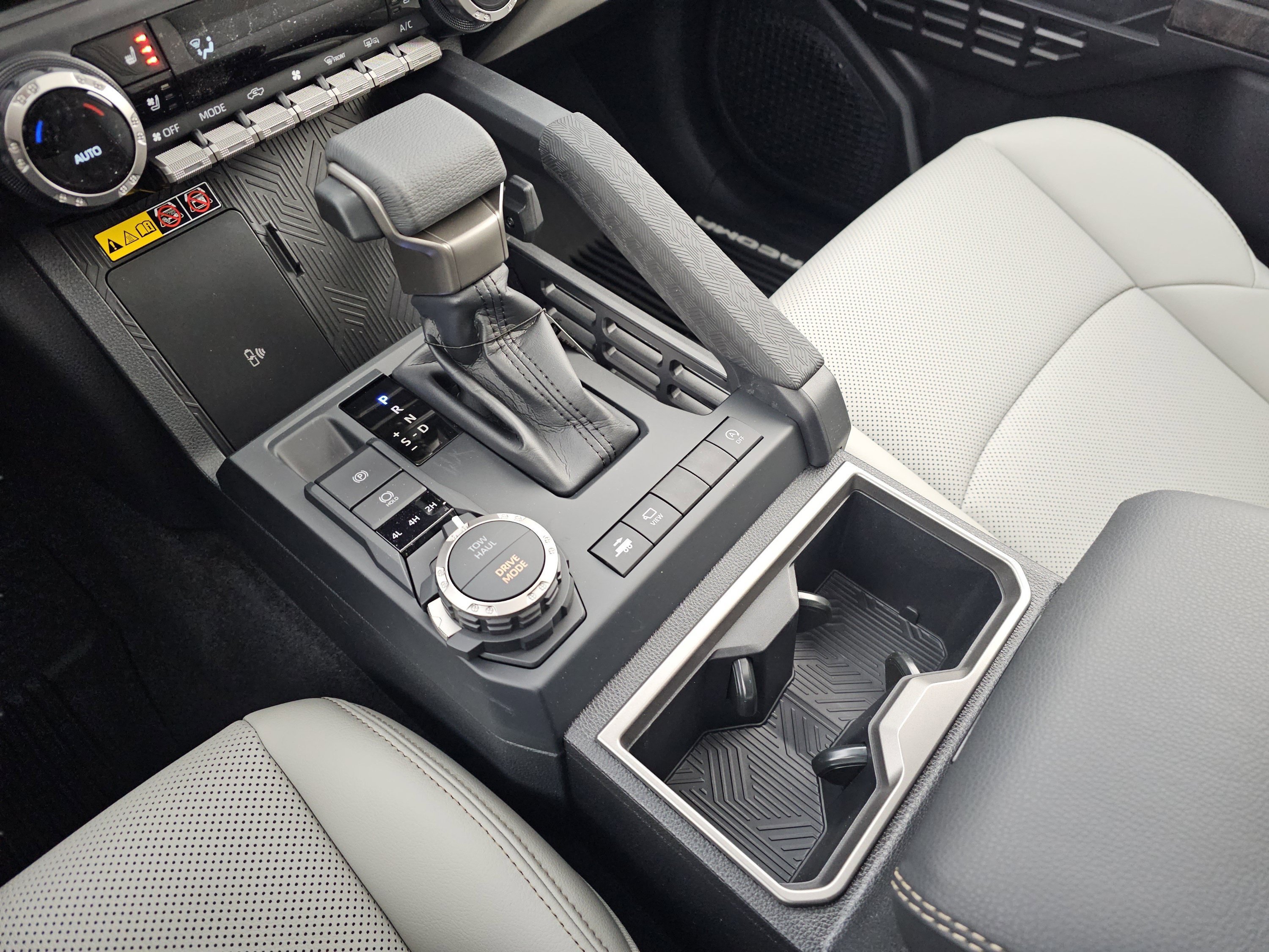 2026 Toyota Tacoma Limited - Photo 35