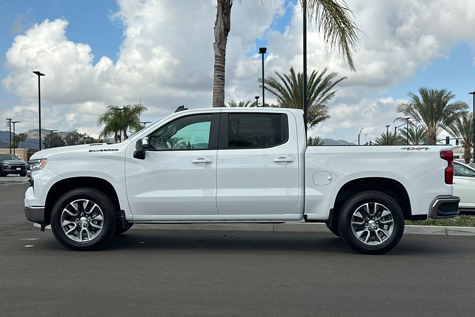 2026 Chevrolet Silverado 1500 LT - Photo 7