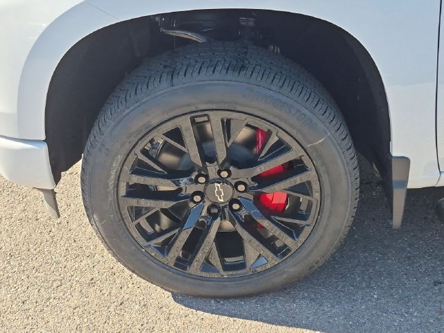 New 2026 Summit White Chevrolet RST image 16