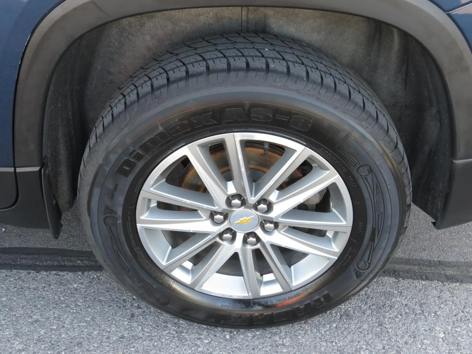 Used 2023 Northsky Blue Metallic Chevrolet LT Cloth image 19