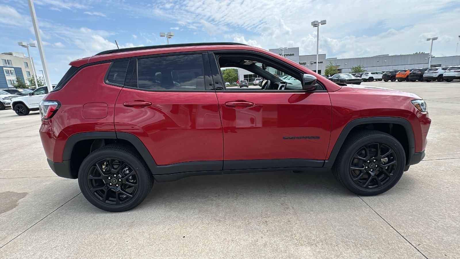 New 2026 Red Hot Pearlcoat Jeep Latitude image 15