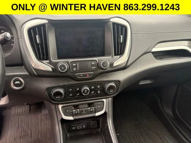 Used 2023 White GMC SLT image 12