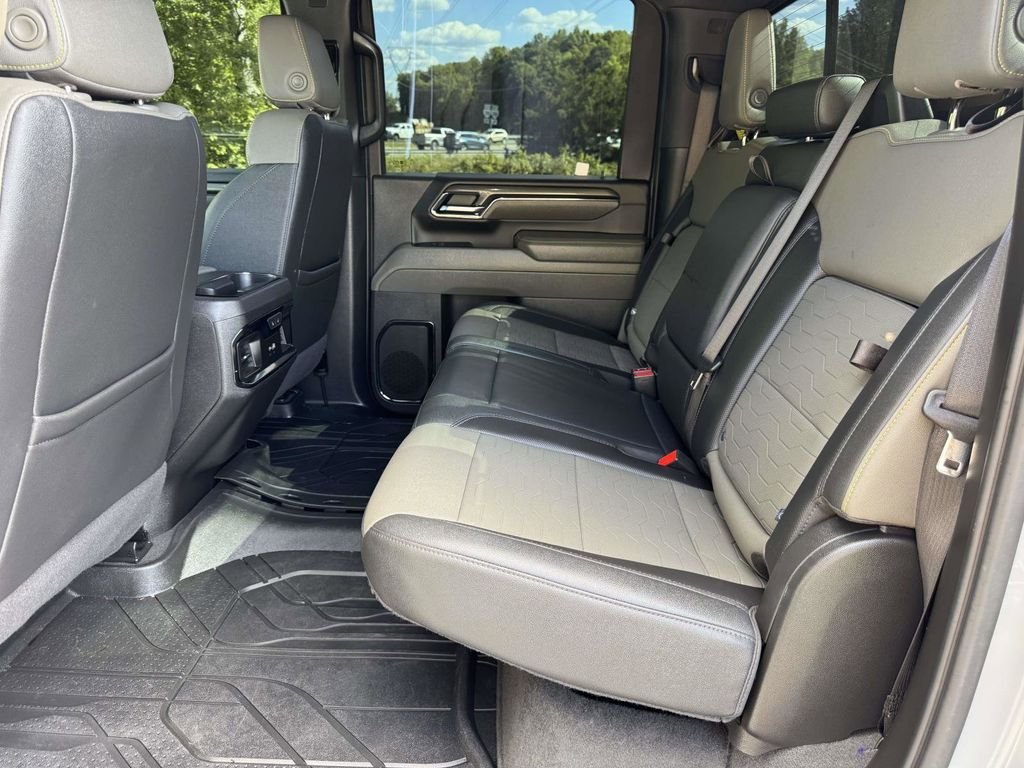 Used 2024 Gray Chevrolet ZR2 image 17