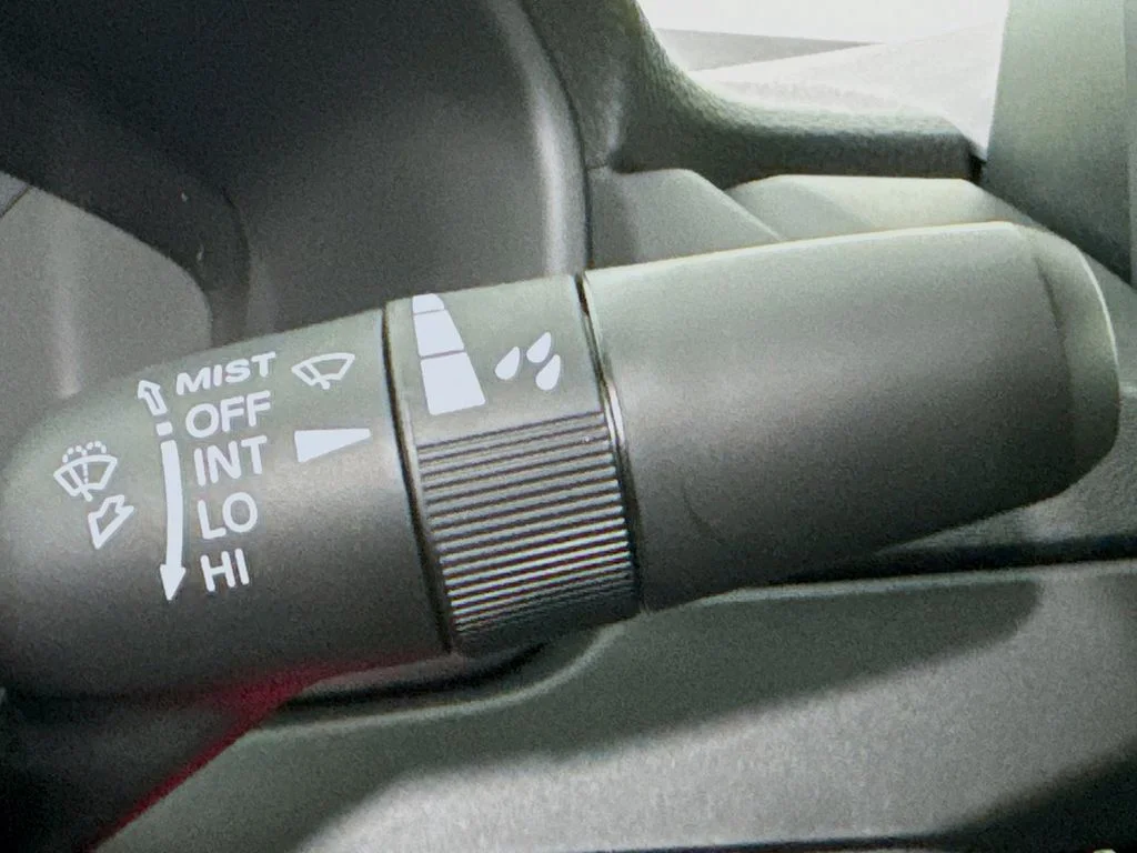 New 2026 Platinum White Pearl Honda LX image 19