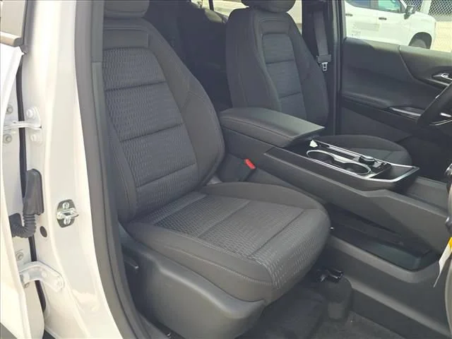 2027 Chevrolet Equinox LT - Photo 15