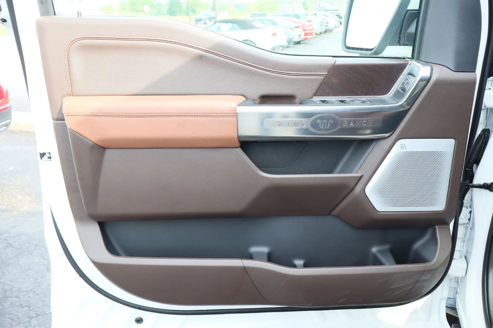 New 2026 Star White Metallic Tri-Coat Ford King Ranch® image 21