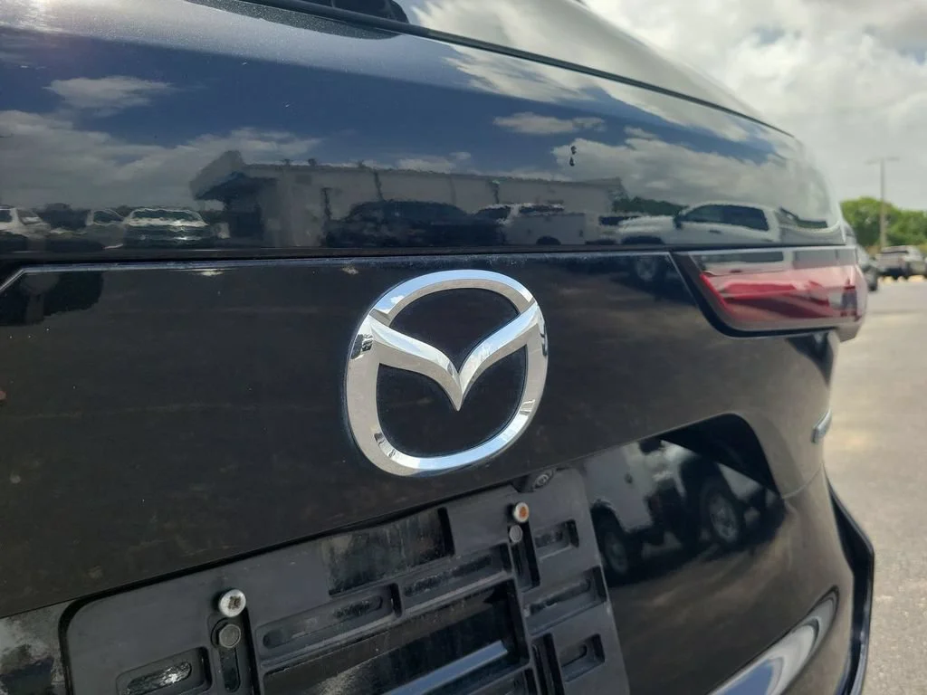 Used 2024 Black Mazda 3.3 Turbo Select image 31