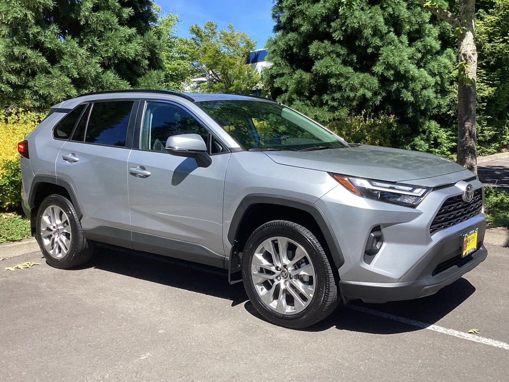 Certified Used 2025 Silver Toyota XLE Premium image 8