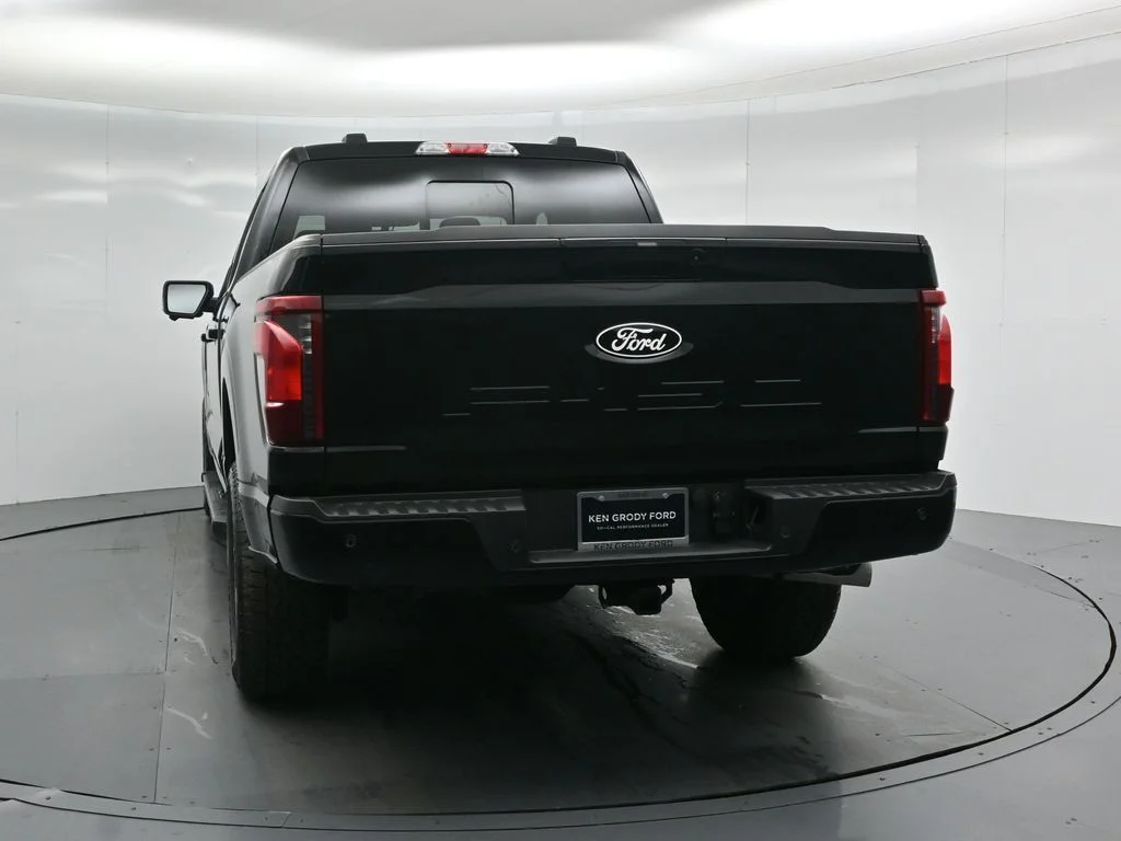 New 2026 Agate Black Metallic Ford XLT image 26