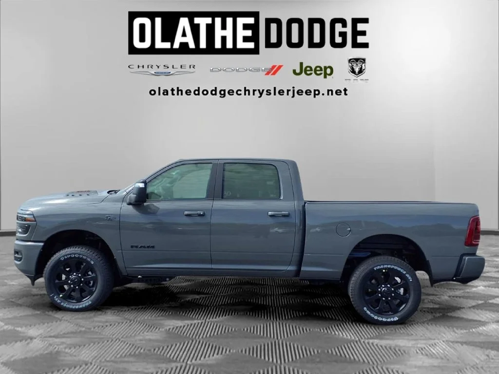 New 2027 Ceramic Gray Clear-Coat Exterior Paint RAM Laramie image 24