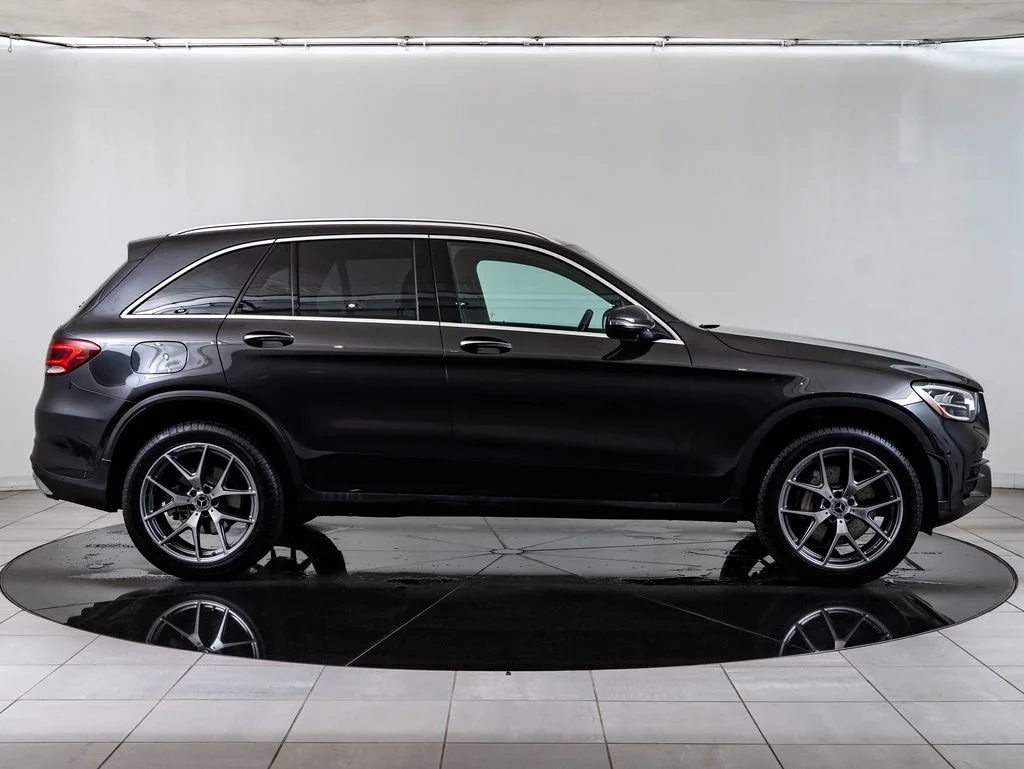 Used 2022 Graphite Grey Metallic Mercedes-Benz GLC 300 image 11