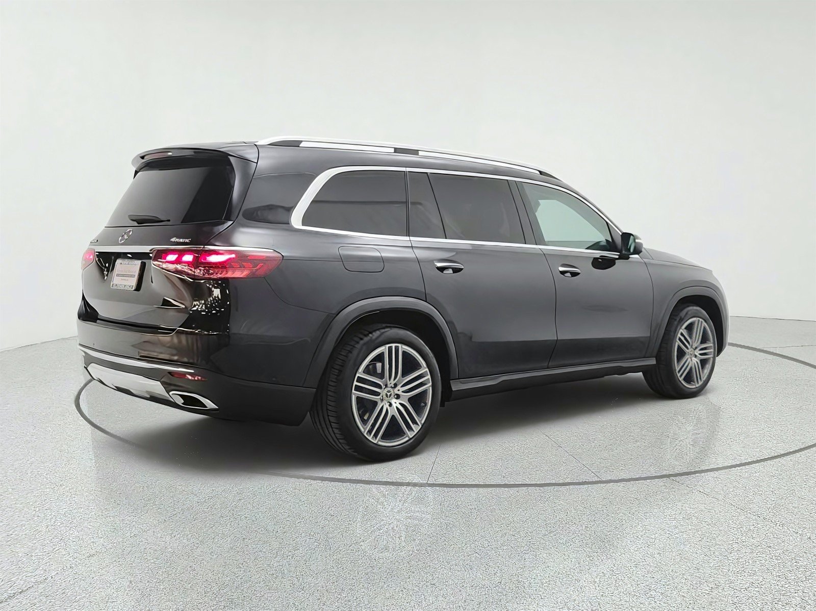 Certified Used 2026 Obsidian Black Metallic Mercedes-Benz GLS 450 4MATIC® SUV image 5