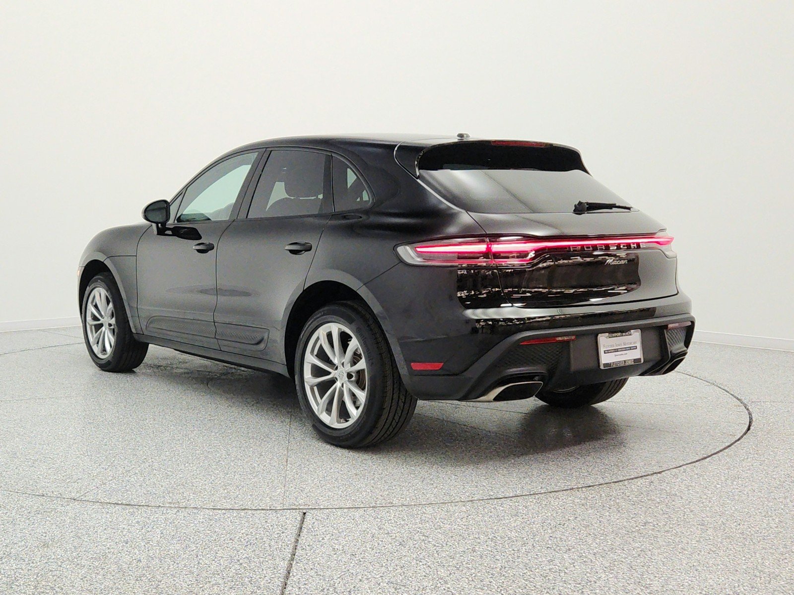 Used 2023 Black Porsche AWD image 8