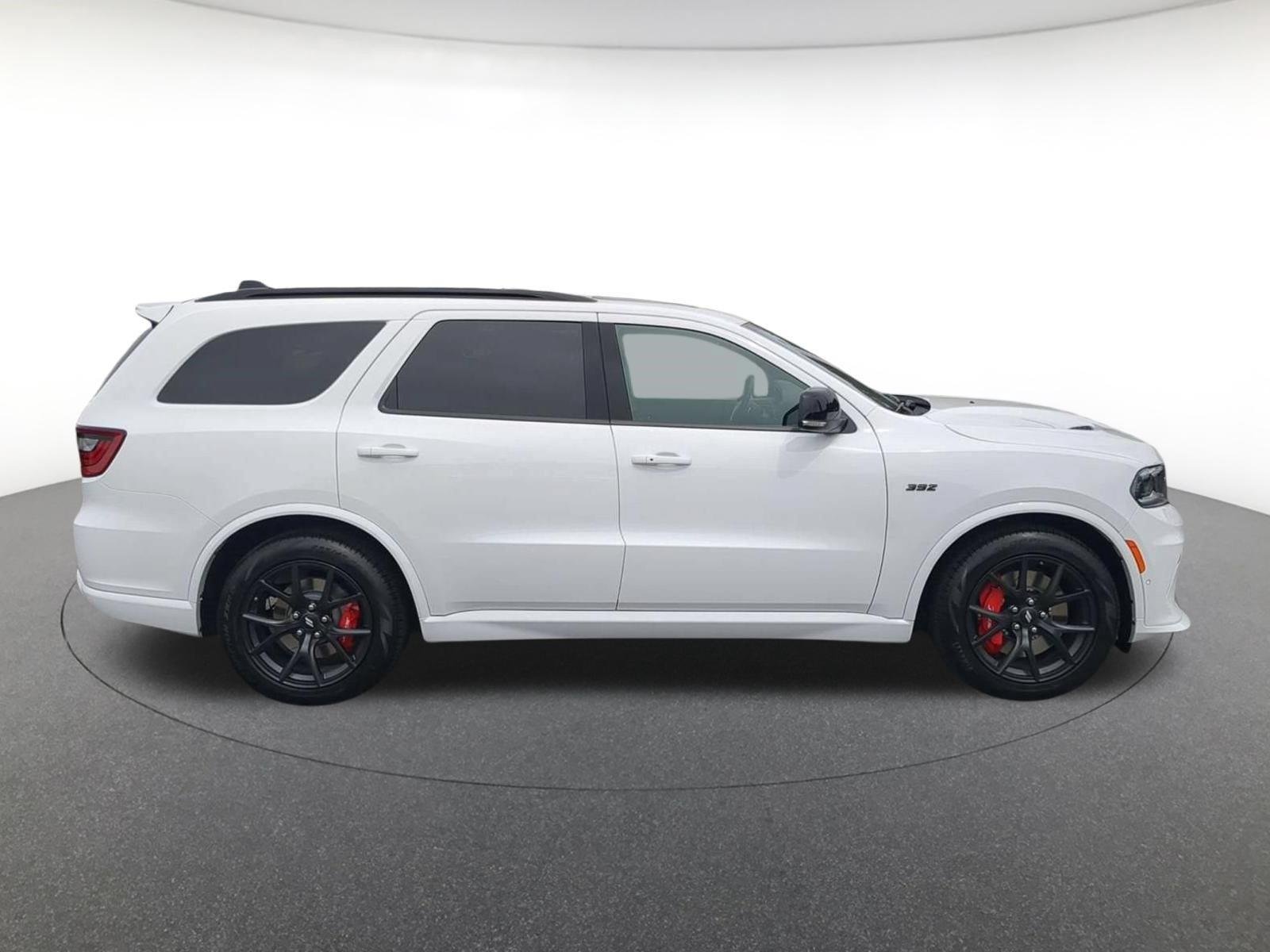 New 2027 White Knuckle Clear-Coat Exterior Paint Dodge R/T 392 Premium image 3