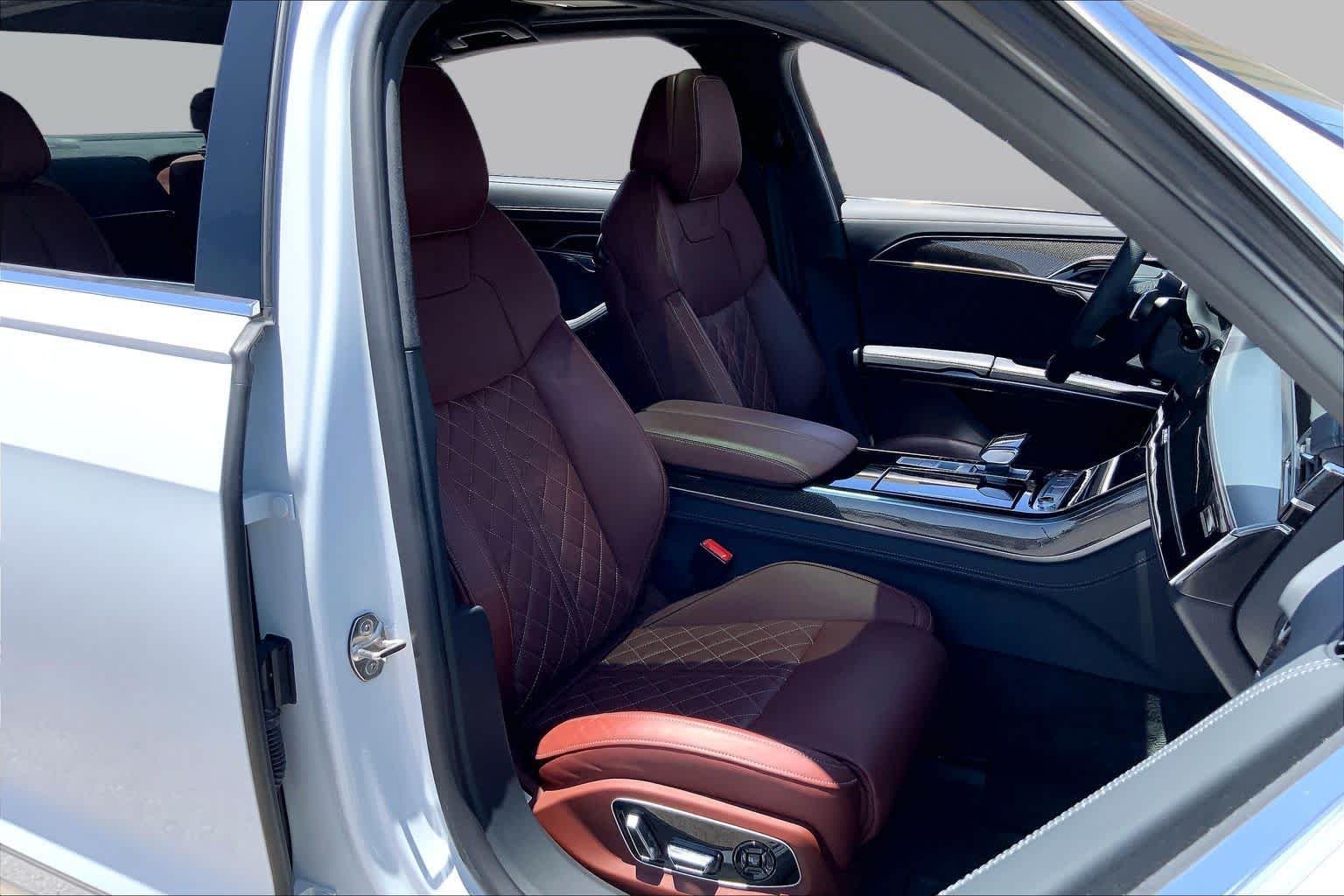 Used 2025 Glacier White Metallic Audi  image 9
