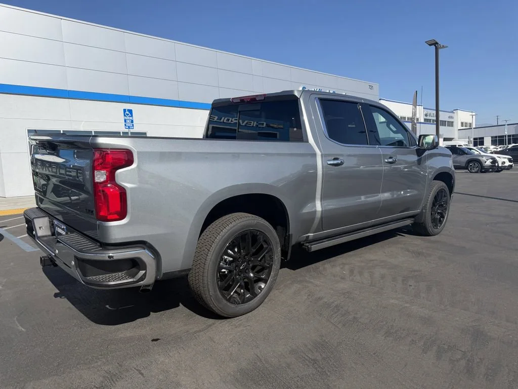 2026 Chevrolet Silverado 1500 LTZ - Photo 16