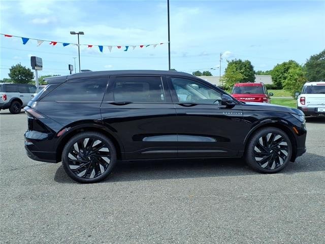 New 2026 Infinite Black Metallic Clearcoat Lincoln Reserve image 10