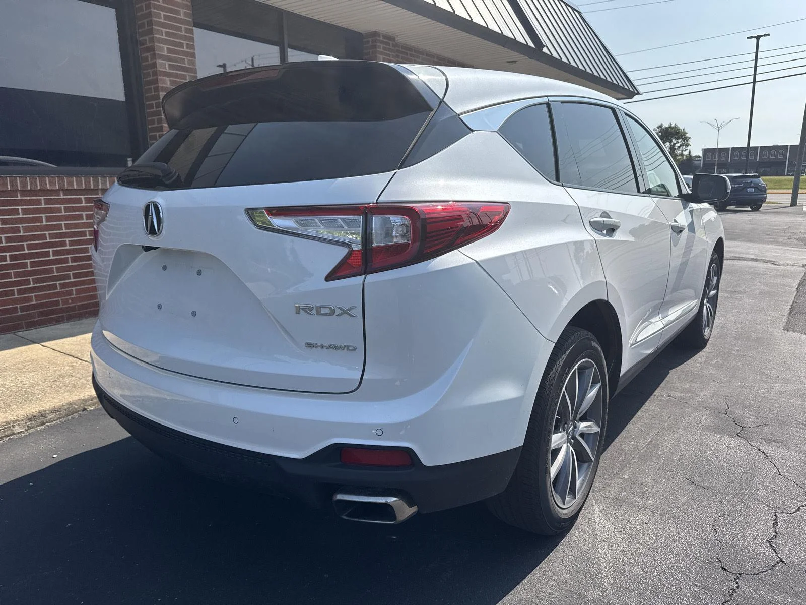 Used 2024 Platinum White Pearl Acura SH-AWD w/Tech image 6
