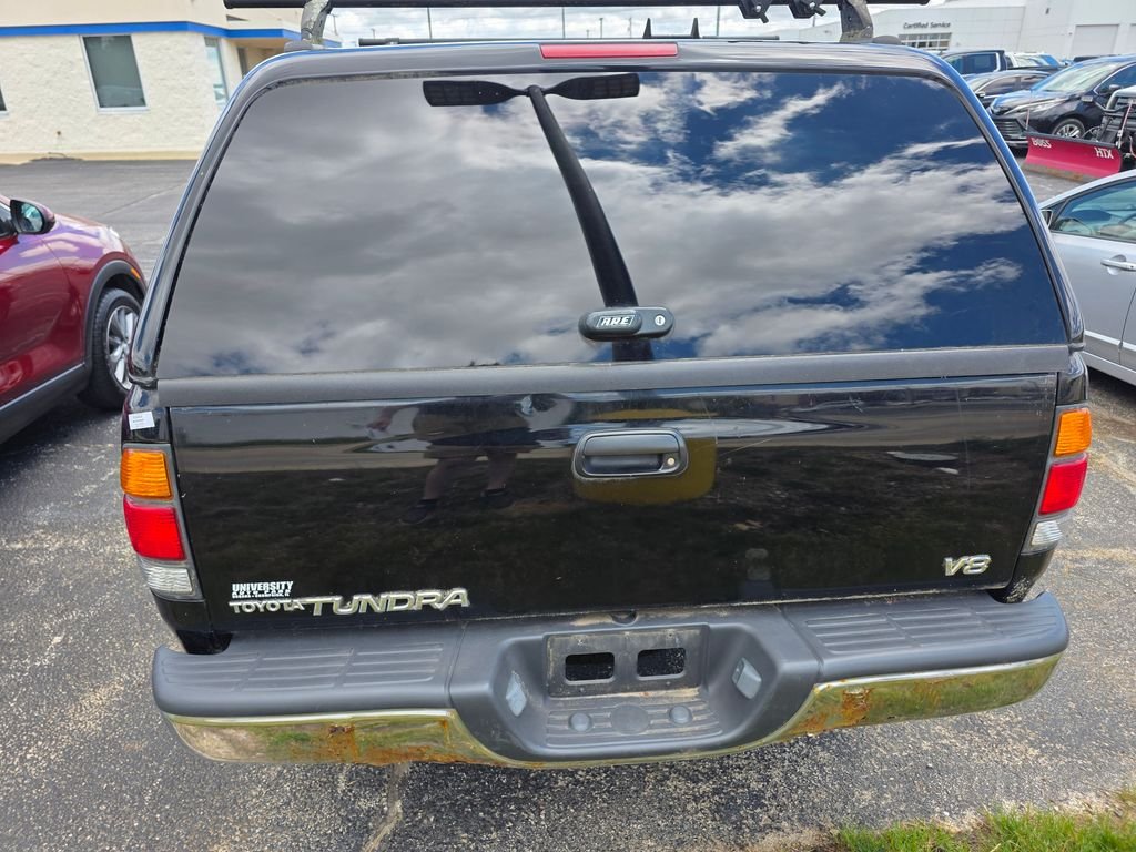 Used 2000 Black Toyota Limited image 4