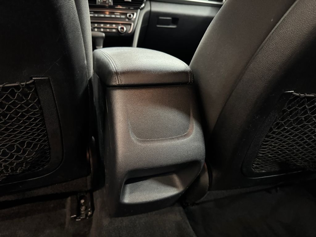 Used 2020 Purple Kia LX image 25