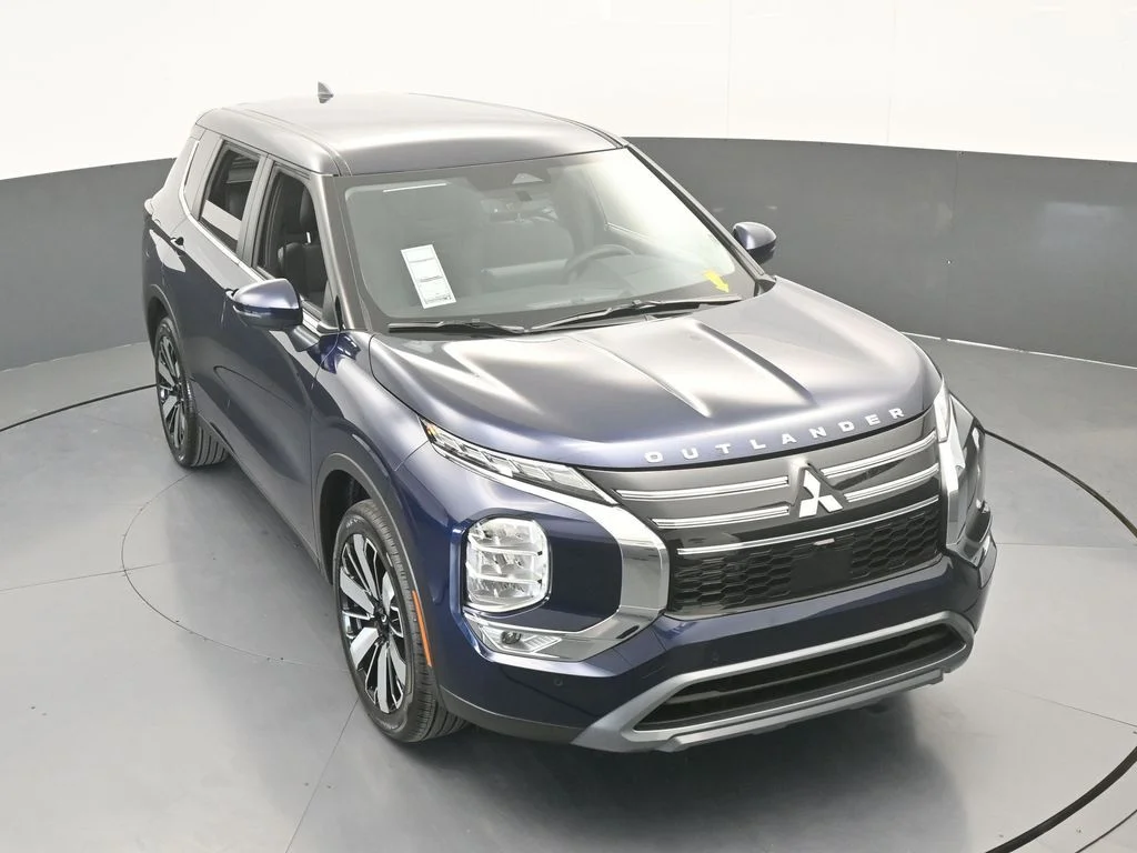 New 2026 Cosmic Blue Metallic Mitsubishi SE image 65