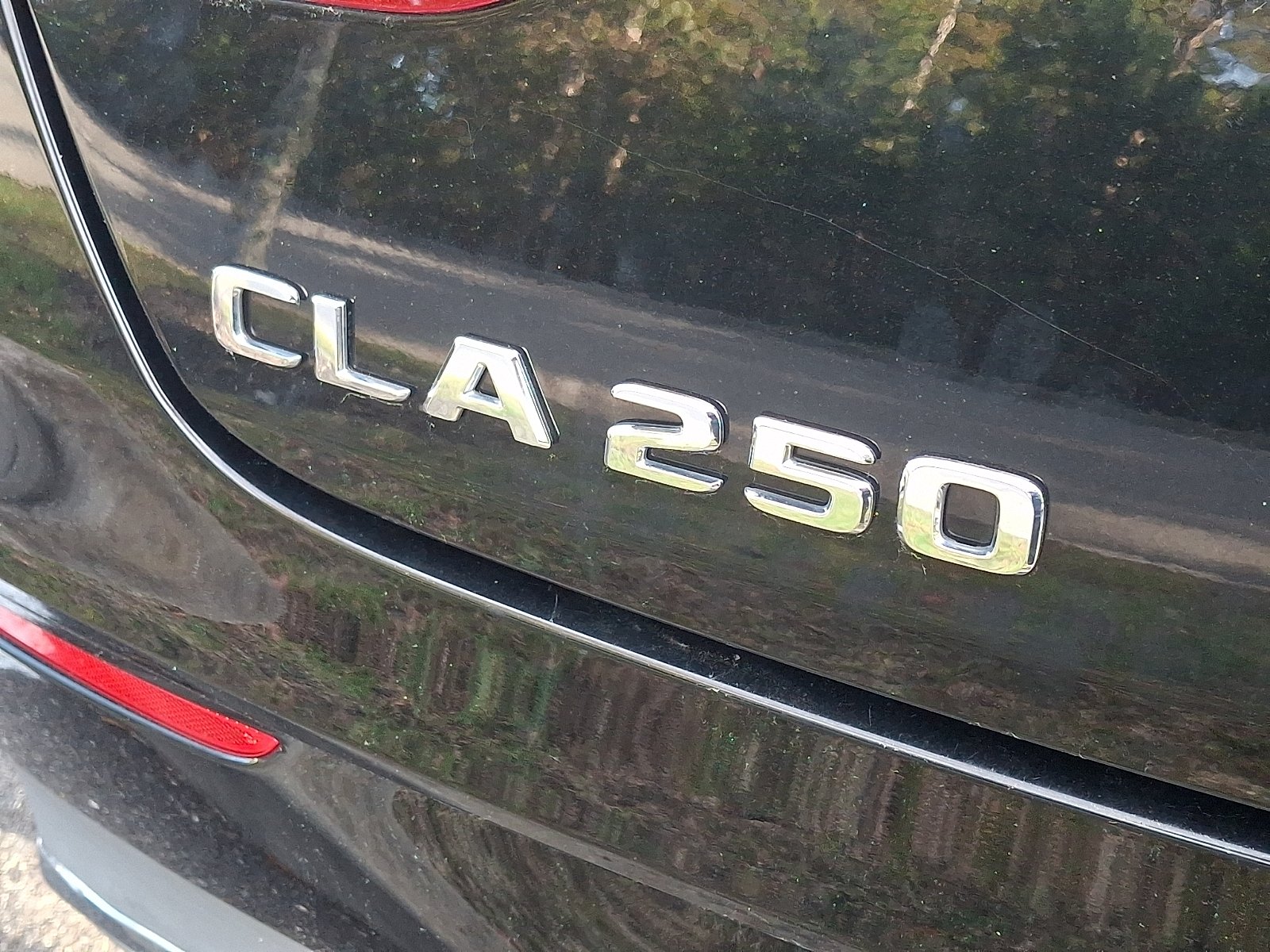 Used 2020 Night Black - 696 Mercedes-Benz 4MATIC® image 7