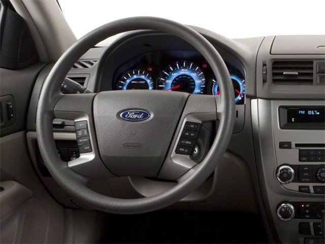 Used 2010  Ford SE image 6