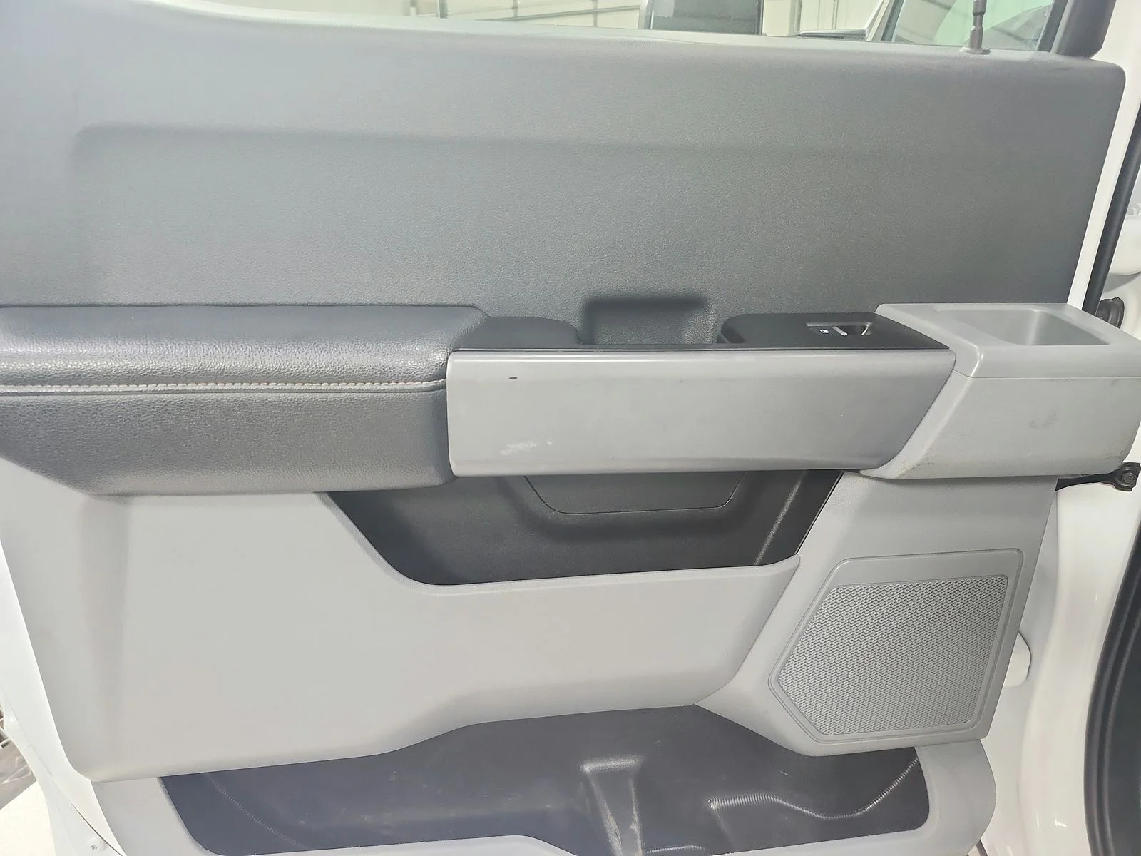Used 2023 White Ford XL image 36