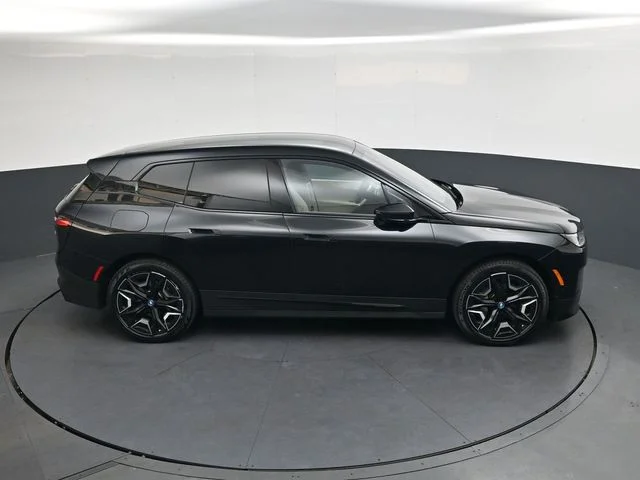 Used 2024 Black Sapphire Metallic BMW xDrive50 image 24