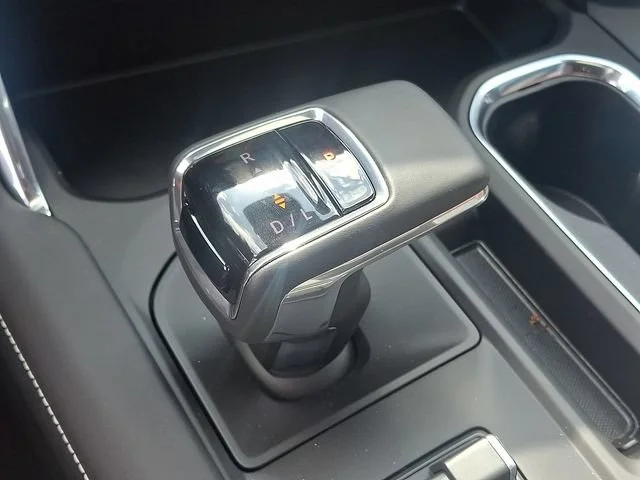 New 2026 Glacier White Tricoat GMC Denali Ultimate image 14